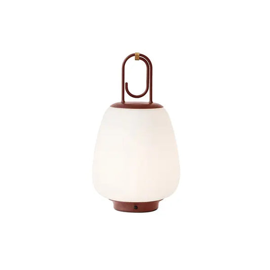 Andtradition Lucca SC51 Outdoorlampe, Opalglas, Rot, tragbar, stilvoll, modernes Design.