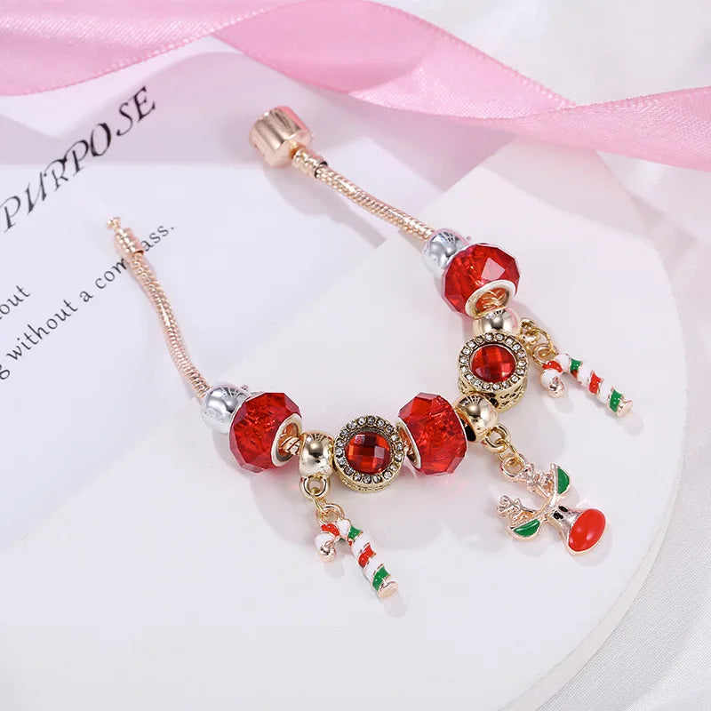 Rotes Armband mit Kristallen und Anhängern, Damen Schmuck, modisch, elegant, Geschenkidee.