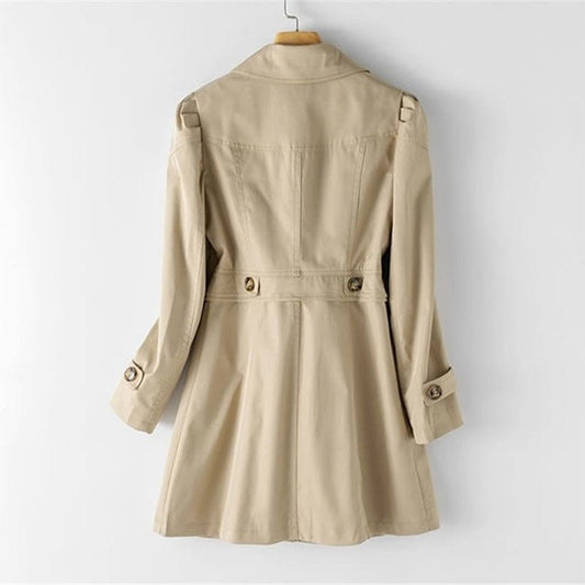 Beige Damenjacke, Trenchcoat-Stil, Baumwolle, modisch, vielseitig, Rückansicht, elegant.