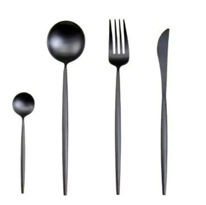 Schwarzes Edelstahl-Besteckset, bestehend aus Löffel, Gabel, Messer, Teelöffel.