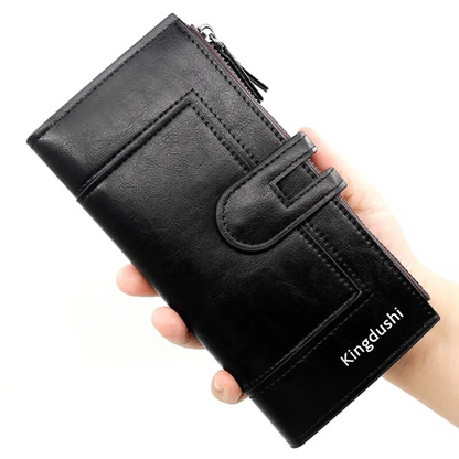 Schwarze Leder-Geldbörse mit Reißverschluss und Druckknopf, handgehalten, Kingdushi-Logo.