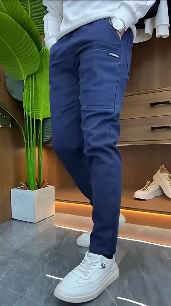 Blaue Jogginghose Herren, sportlich, bequem, modern, Freizeitmode, mit Taschen, Baumwolle.