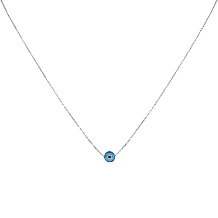 Silberkette mit blauem Nazar-Anhänger, minimalistisches Design, modischer Schmuck.