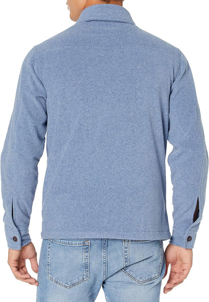 Mann in blauer Jeansjacke von hinten, Langarm, Freizeitkleidung, Herrenmode.