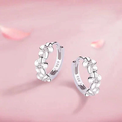 Silberne Blumen-Ohrringe mit Zirkonia, 925 Sterling Silber, eleganter Schmuck für Damen.