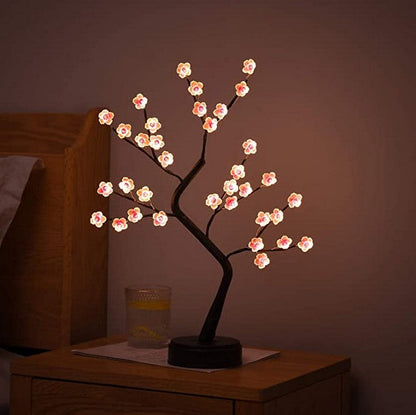 LED-Baumlampe mit blühenden Blumen, warmweißes Licht, Dekoration für Schlafzimmer.
