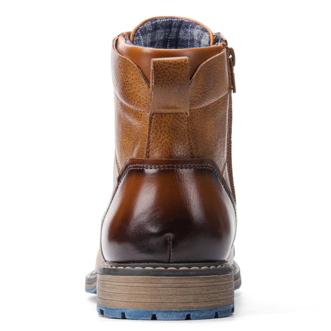 Brauner Lederstiefel für Herren, Rückansicht, mit Reißverschluss, robuster Absatz, modisch.