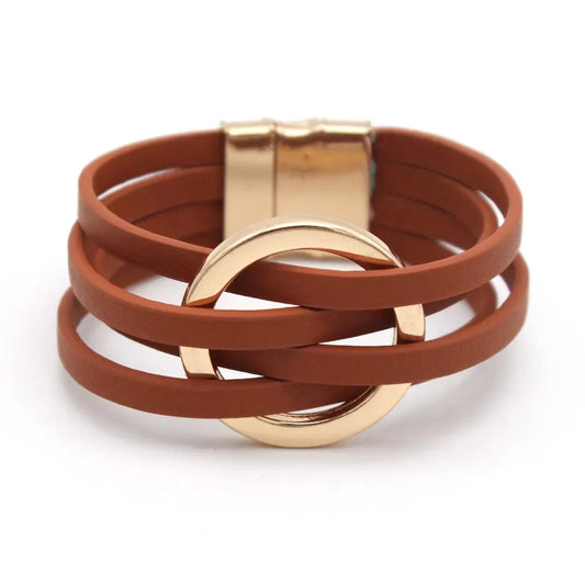 Braunes Lederarmband mit goldener Schnalle, modisches Accessoire, Damen-Schmuck.