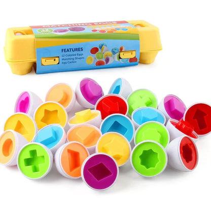 Bunte Lernspielzeug-Eier aus Kunststoff, Formen und Farben, pädagogisches Spielzeug für Kinder.