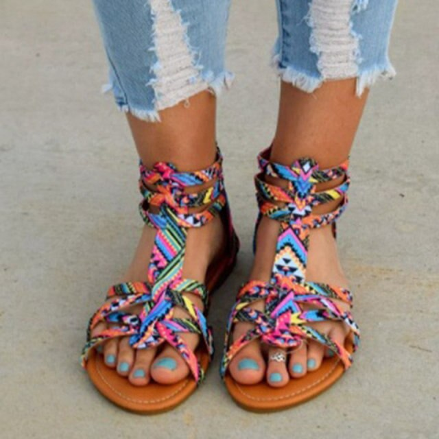 Bunte Damen-Sandalen, Boho-Stil, flach, Gladiator, Sommer, Größe 35-43, mit Knöchelriemen.