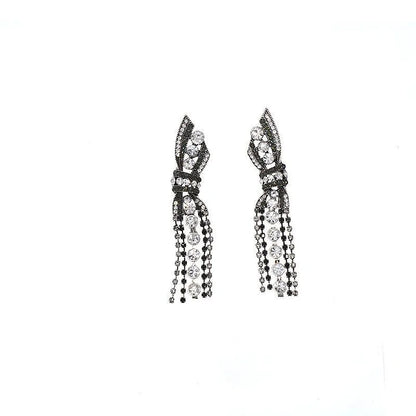 Schwarze Strass-Ohrringe mit Schleifen-Design, funkelnde Kristalle, eleganter Schmuck.