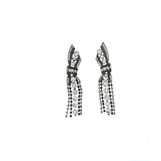 Schwarze Strass-Ohrringe mit Schleifen-Design, funkelnde Kristalle, eleganter Schmuck.