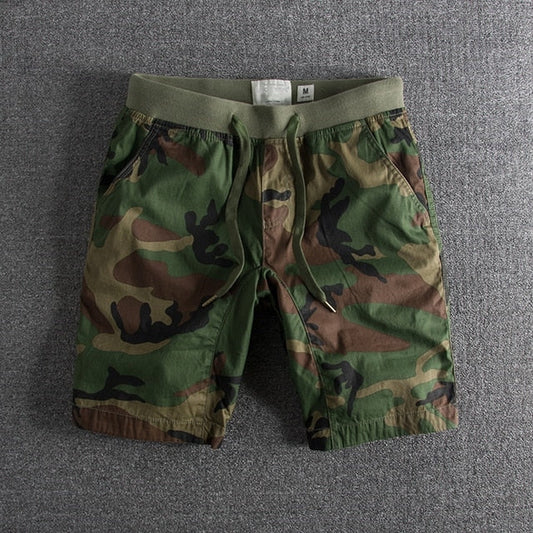 Herren Camouflage Shorts, grün-braun, elastische Taille, lässig, Vintage-Stil, Sommermode.