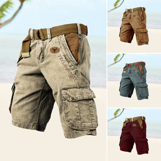 Cargo-Shorts für Herren, beige, Baumwolle, mit Gürtel, Strandhintergrund, Freizeitmode.