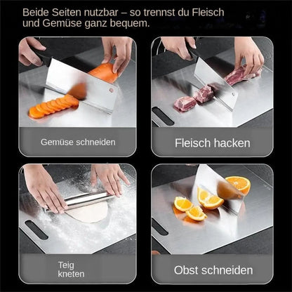 Collage aus vier Anwendungen des Metallbretts: Gemüse schneiden, Fleisch schneiden, Teig kneten und Obst schneiden, jeweils mit Beschriftung. 9