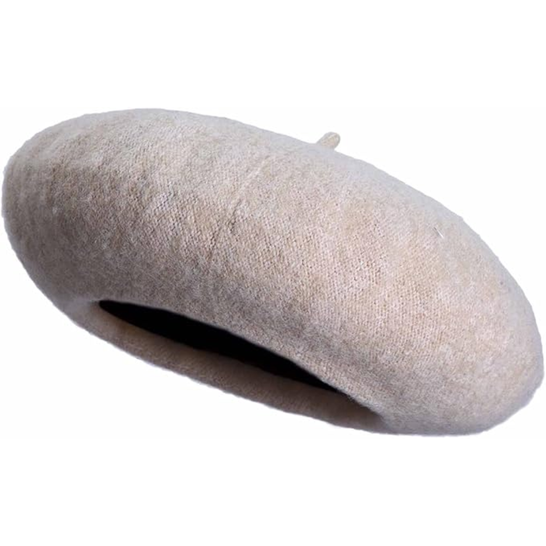 Beigefarbener Wollberet schräg von der Seite, die Innenöffnung ist sichtbar 10