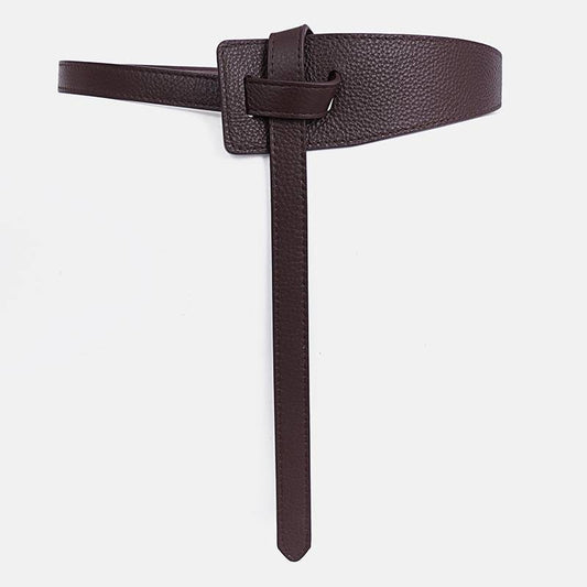Dunkelbrauner Ledergürtel, minimalistisches Design, modisches Accessoire, Damenmode.