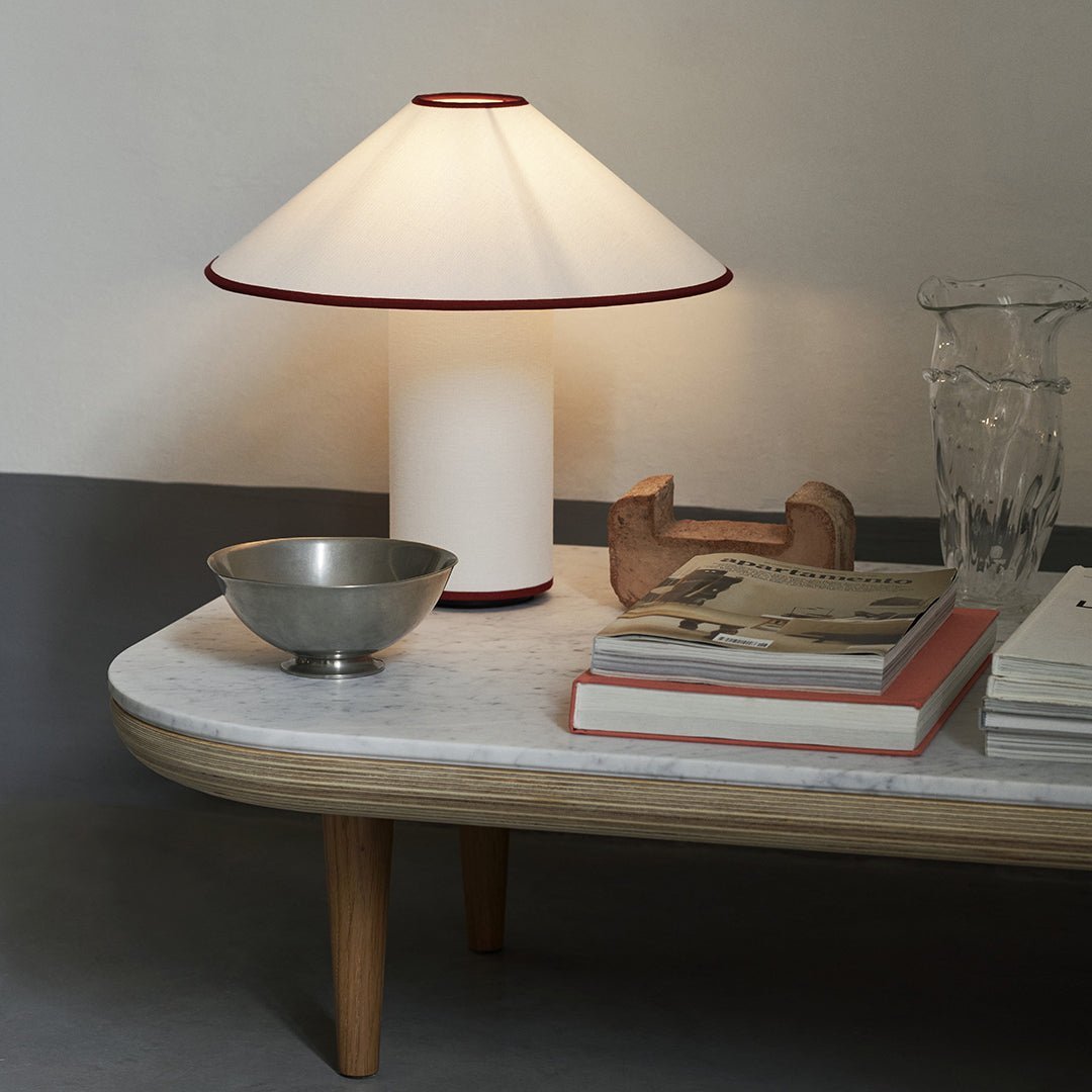 Tischlampe mit Stoffschirm – Lunara