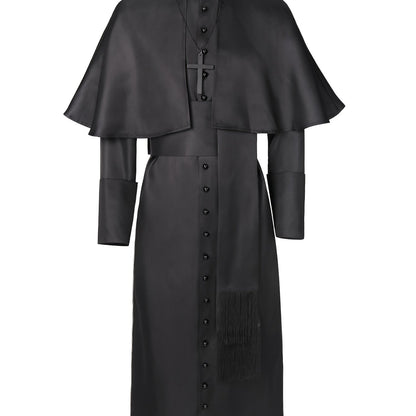 Priestergewand von vorne mit Umhang, Kreuzanhänger an der Kette und herabhängendem Fransenband 6