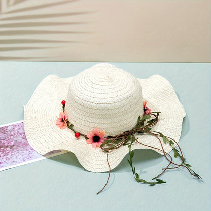 Damen-Sommerstrohhut mit Blumen- und Fruchtverzierung – Solène