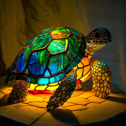 Bunte Tiffany-Glas-Schildkrötenlampe, leuchtend, dekorative Tischleuchte, handgefertigt.