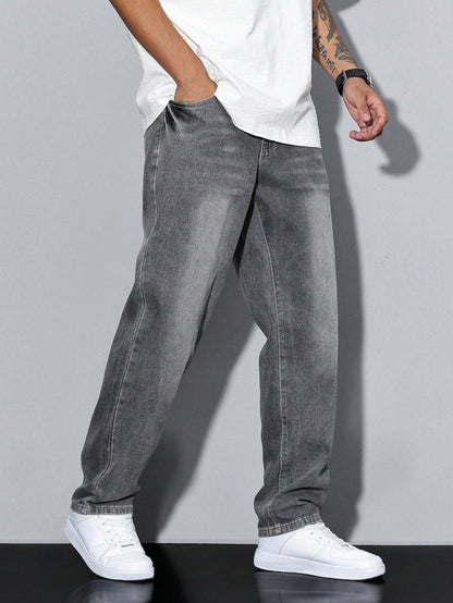 Lässige Herrenjeans mit geradem Bein – Mailand