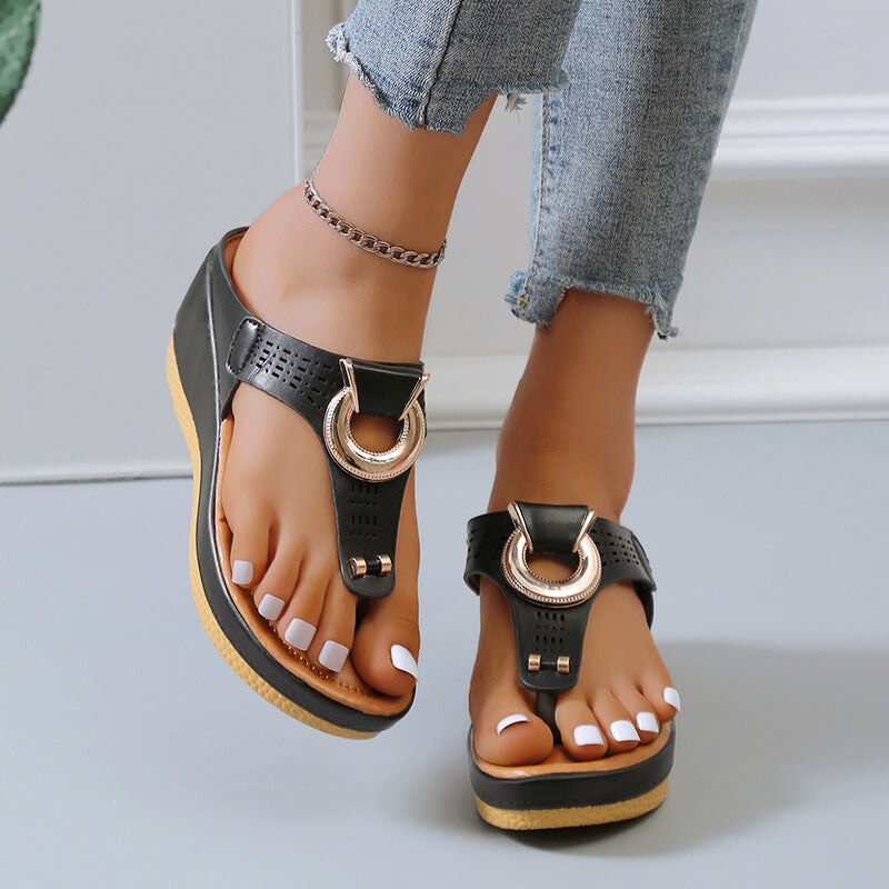 Damen Sandalen, schwarz, Keilabsatz, Leder, Sommerschuhe, modisch, bequem, Fußkettchen.