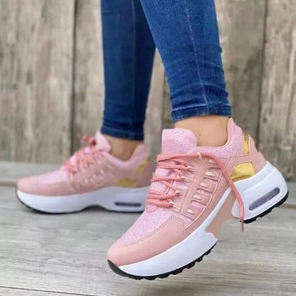 Damen Sneaker rosa, atmungsaktiv, sportlich, bequem, modisch, Freizeitschuhe, Jeans-Hintergrund