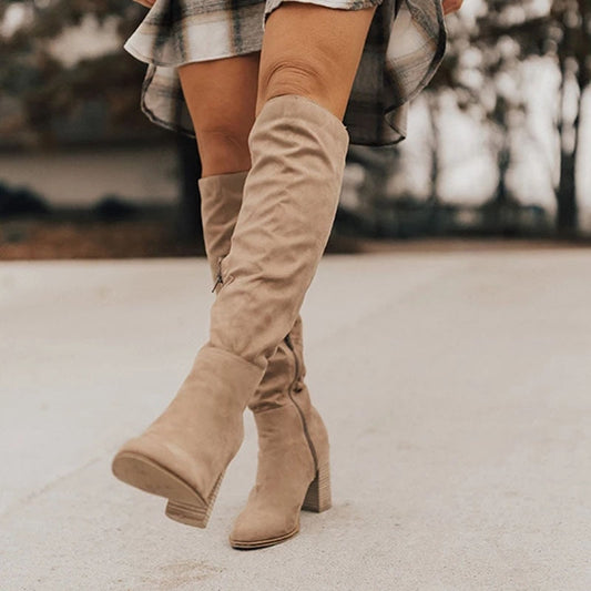Damen Overknee Stiefel beige Wildleder, hoher Absatz, modisch, Herbst-Winter Schuhmode.