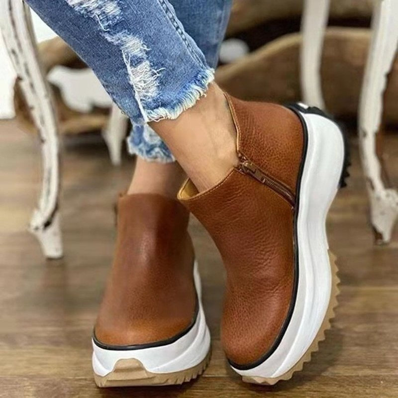 Damen Plateau Stiefeletten, braun, Leder, Reißverschluss, modisch, bequem, Herbstmode.