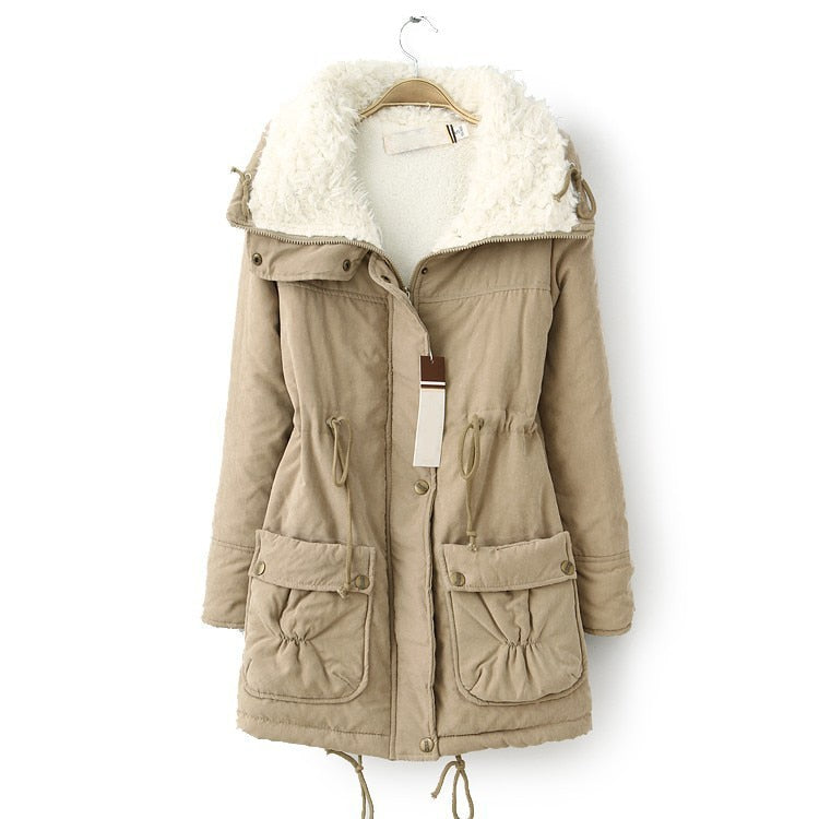Beige Damen Wintermantel mit Kapuze, Fleece-Futter, Taschen, warm, modisch, Outdoor-Bekleidung.