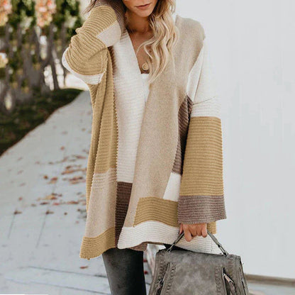 Damenpullover mit Muster, beige und braun, gemütlich, stilvoll, Herbstmode, Strickware.
