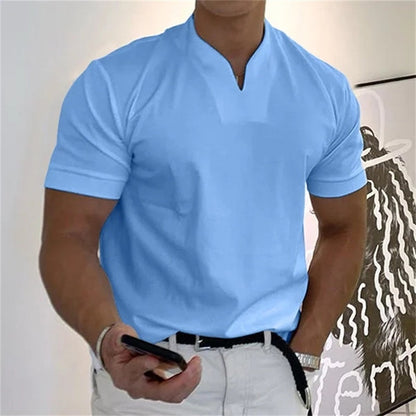 Atmungsaktives Herren Fitnessshirt mit V-Ausschnitt – Timo