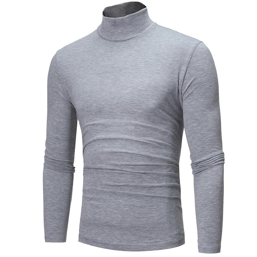 Hellgraues Langarmshirt mit Stehkragen, schräg von vorn, Stoffstruktur und Saum gut erkennbar 8
