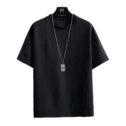 Schwarzes T-Shirt aus Baumwolle mit Kettenanhänger, lässig, Herrenmode, Kurzarm.