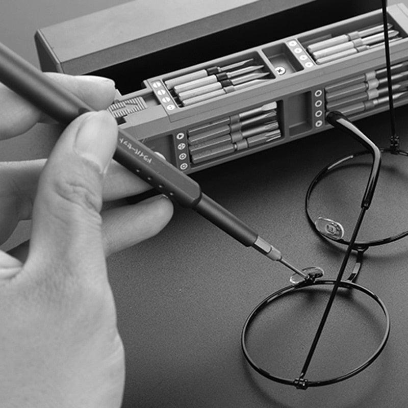 Schraubendreher-Set für Brillenreparatur, schwarz, präzise, handlich, mit Etui.