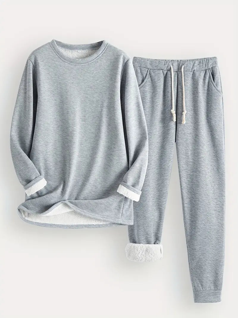Zweiteiliges Set in hellem Grau: Pullover mit Rundhals und Jogginghose mit Bündchen, Fleece-Futter an Ärmeln und Beinen 7