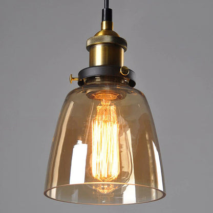 Industrielle Hängeleuchte mit Glas-Schirm, Vintage-Design, E27-Fassung, warmes Licht, Messing.