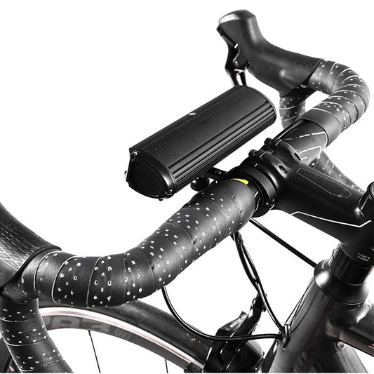 Schwarzes Fahrradlenkerlicht auf Rennradlenker, LED, wasserdicht, für Nachtfahrten.