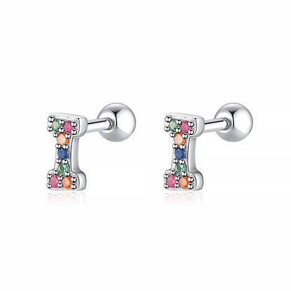 Bunte Buchstaben-Ohrringe, Silber, mit Edelsteinen, modischer Schmuck, Damenaccessoire.