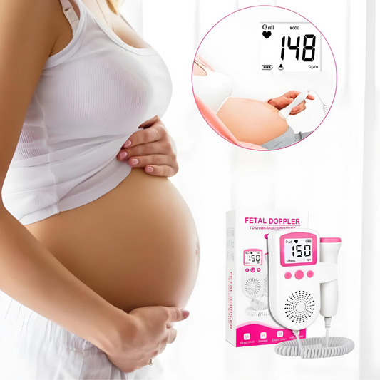 Schwangere Frau mit Fetal Doppler, Herzfrequenzanzeige, weiß-rosa Gerät zur pränatalen Überwachung.
