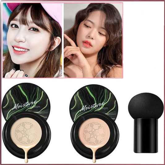 Zwei feuchtigkeitsspendende Cushion-Foundations mit Applikator, ideal für makellosen Teint.