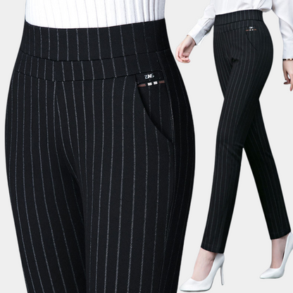 Schwarze Damenhose mit Nadelstreifen, elegant, Business-Look, elastisch, hoher Bund.