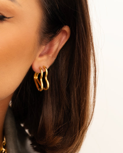 Goldene offene Herz-Ohrringe, doppelt, modisch, Damen-Schmuck, elegantes Design.