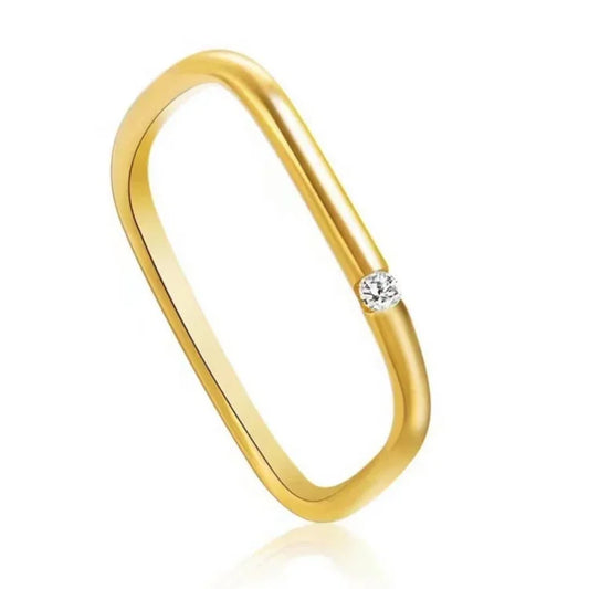 Goldener quadratischer Ring mit Diamant, minimalistisches Design, eleganter Schmuck für Damen.