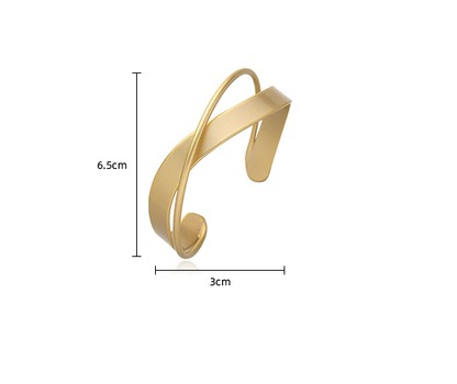 Goldener minimalistischer Haarclip, 6,5 cm, Metall, modisches Accessoire, elegant, stilvoll.