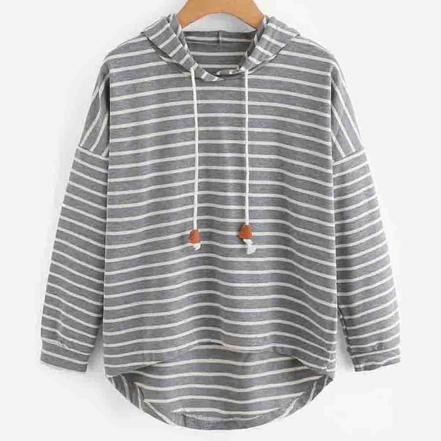 Grauer gestreifter Kapuzenpullover aus Baumwolle, lässig, langärmelig, mit Kordelzug.