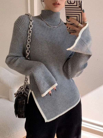 Grauer Strickpullover Damen, Rollkragen, asymmetrisch, modisch, Herbstmode, Kettendetail.