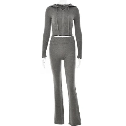 Graues Strick-Hoodie-Set, Damen, hohe Taille, ausgestellte Hose, modisch, bequem.