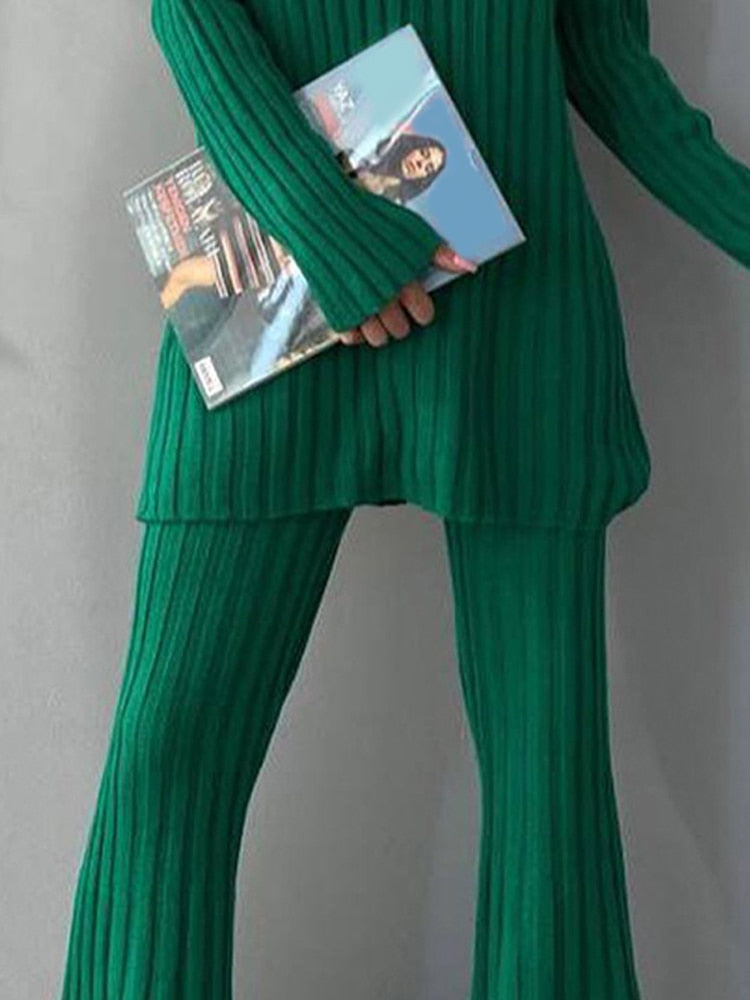 Grüner Strickanzug Damen, gerippt, langärmelig, modisch, bequem, Herbstmode.